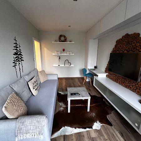 We Apartment - Close To The Center & City View, Self Check-In 24H Банска бистрица Екстериор снимка