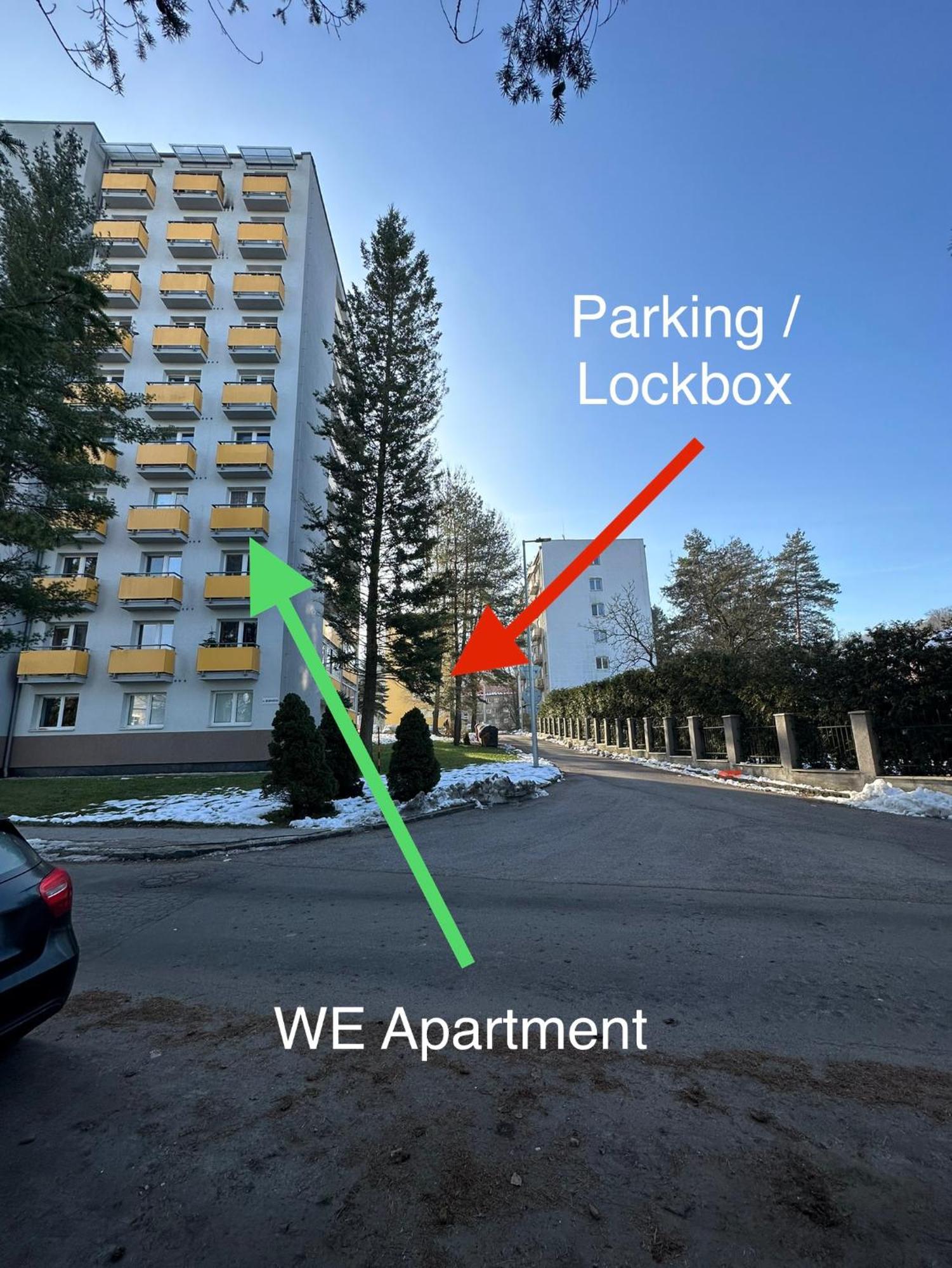 We Apartment - Close To The Center & City View, Self Check-In 24H Банска бистрица Екстериор снимка