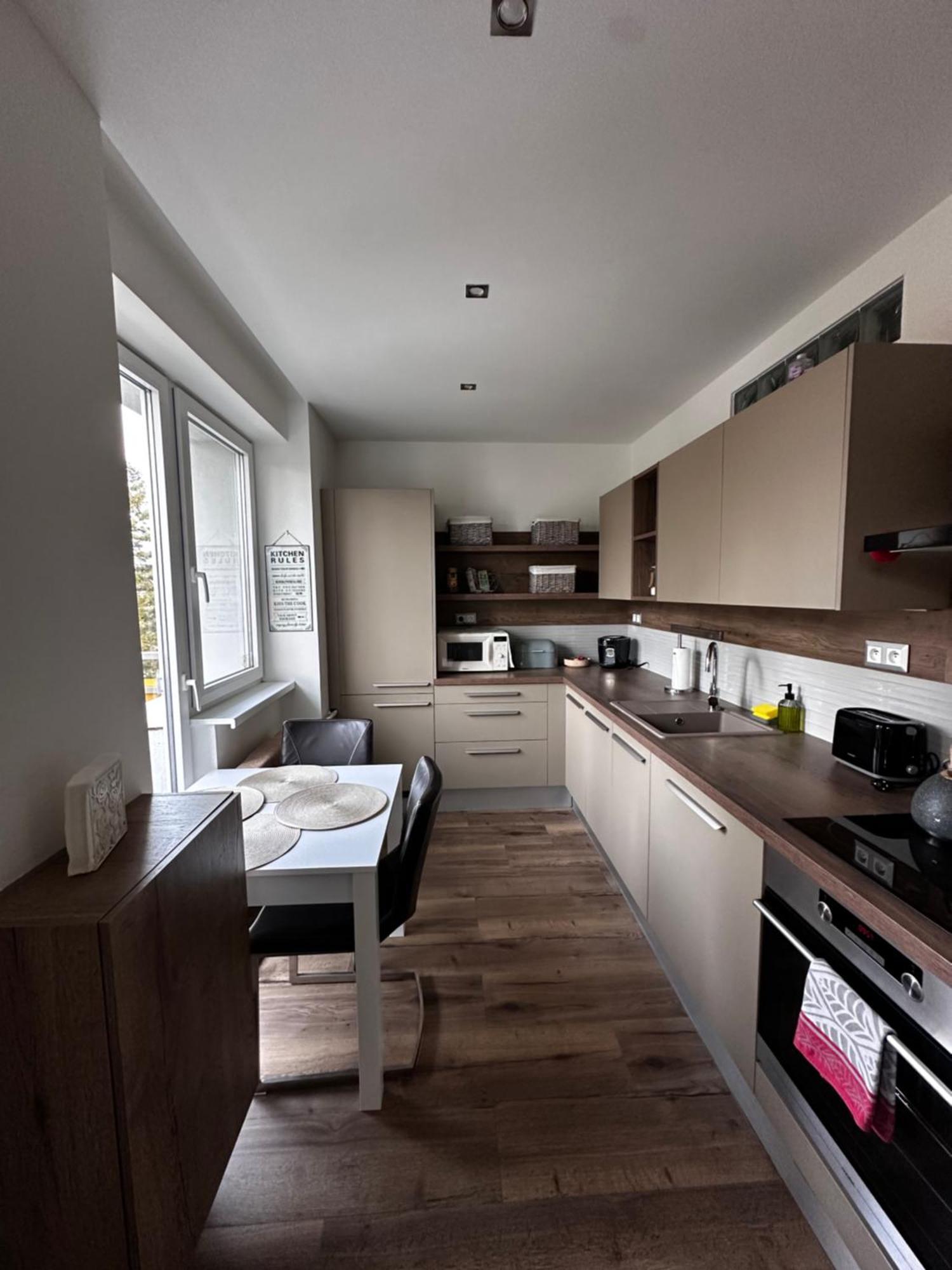 We Apartment - Close To The Center & City View, Self Check-In 24H Банска бистрица Екстериор снимка